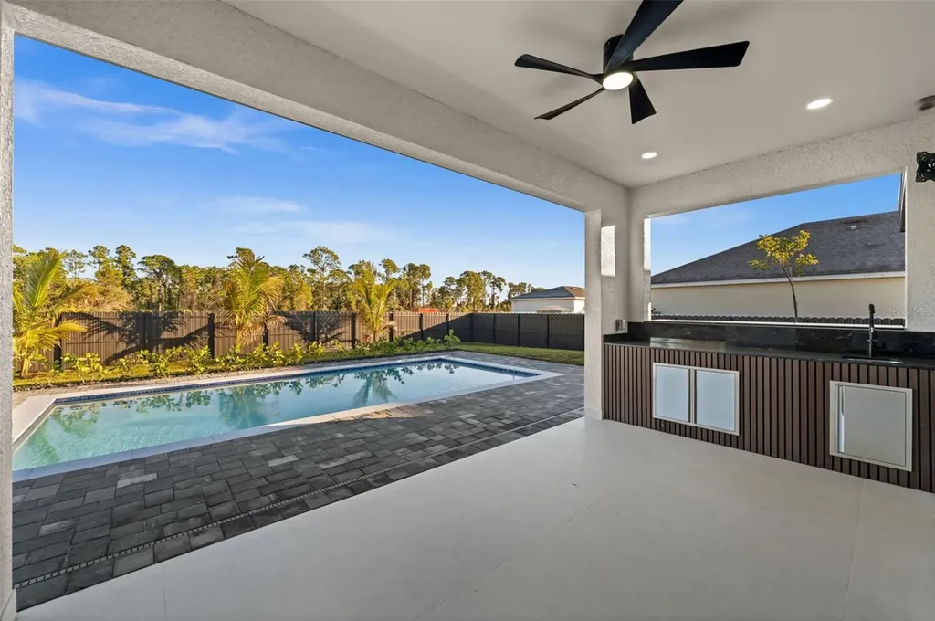 1621 NW 23rd Terrace Cape Coral FL 33993