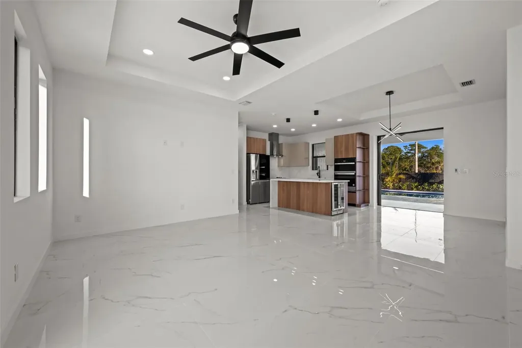 1621 NW 23rd Terrace Cape Coral FL 33993