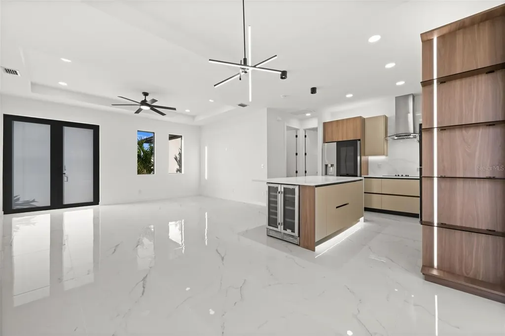 1621 NW 23rd Terrace Cape Coral FL 33993