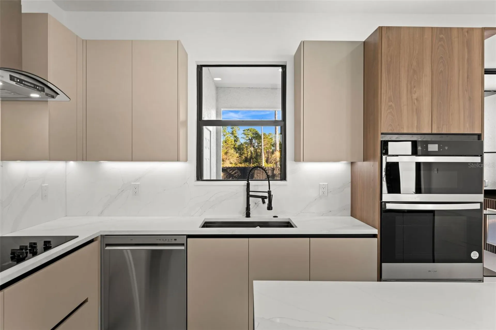 1621 NW 23rd Terrace Cape Coral FL 33993