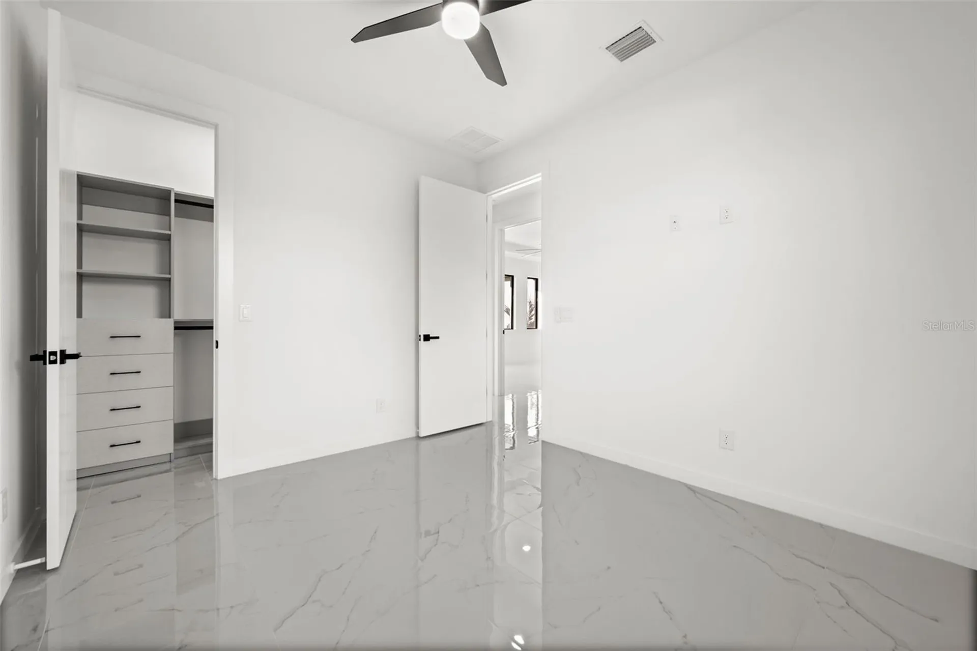 1621 NW 23rd Terrace Cape Coral FL 33993