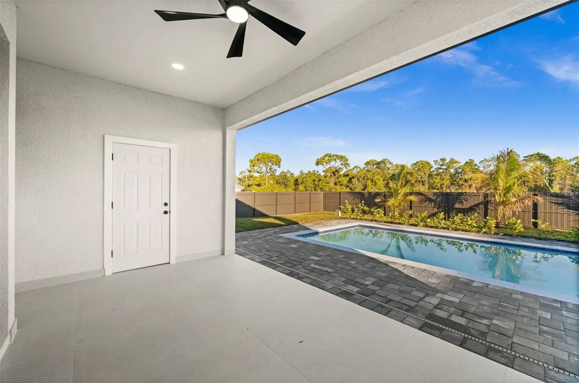 1621 NW 23rd Terrace Cape Coral FL 33993