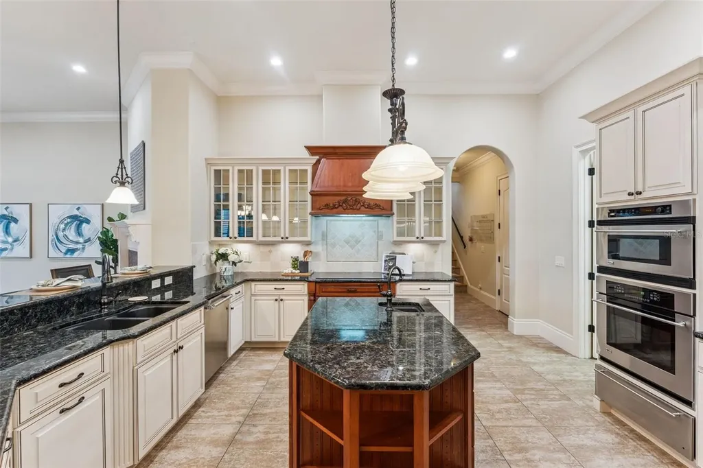 2008 Center Drive Casselberry FL 32707