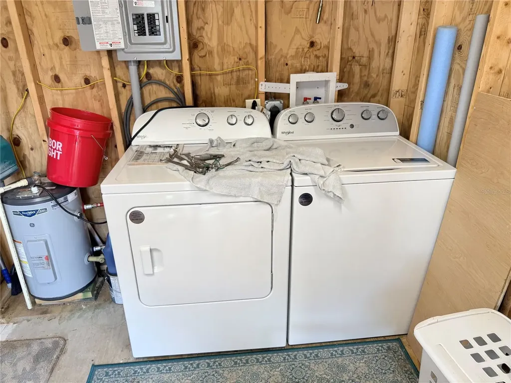 2875 NE 102nd Avenue Road Silver Springs FL 34488