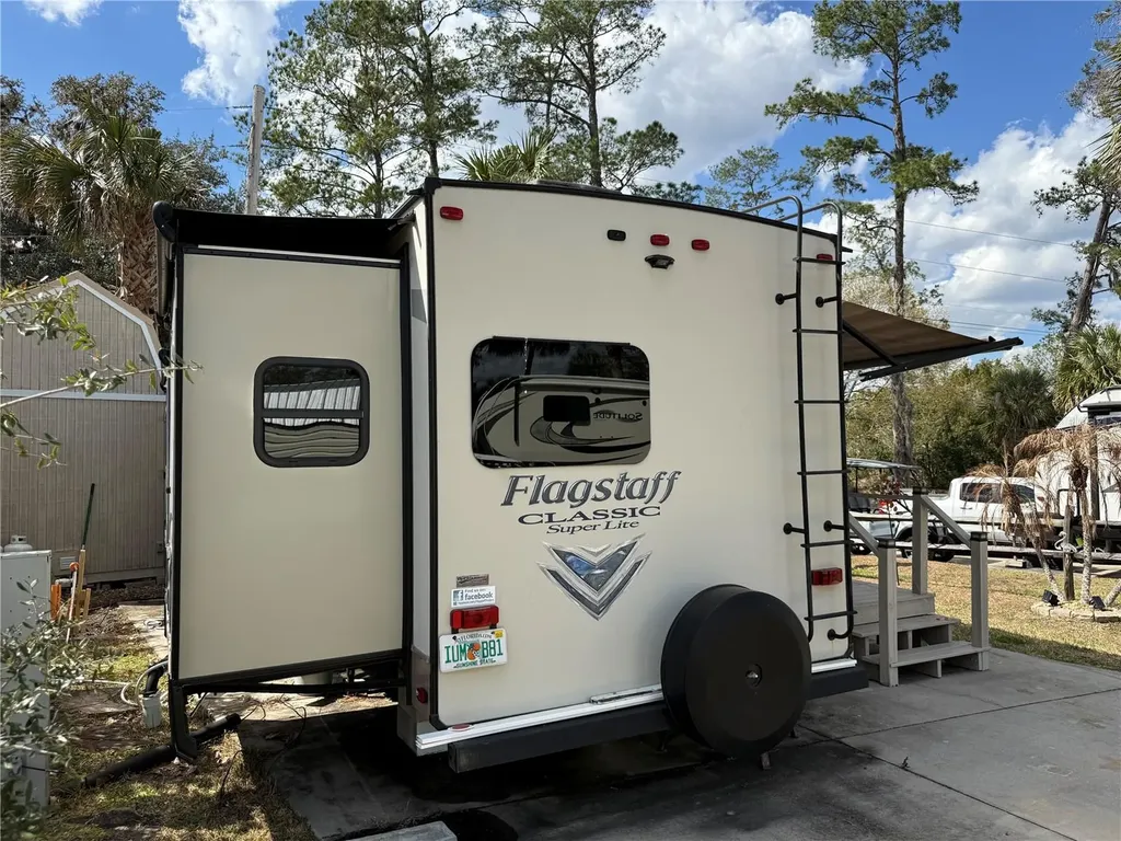 2875 NE 102nd Avenue Road Silver Springs FL 34488