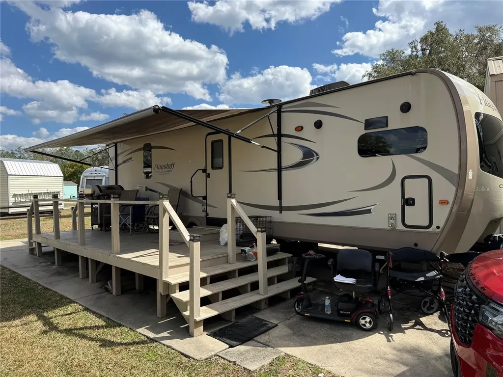 2875 NE 102nd Avenue Road Silver Springs FL 34488