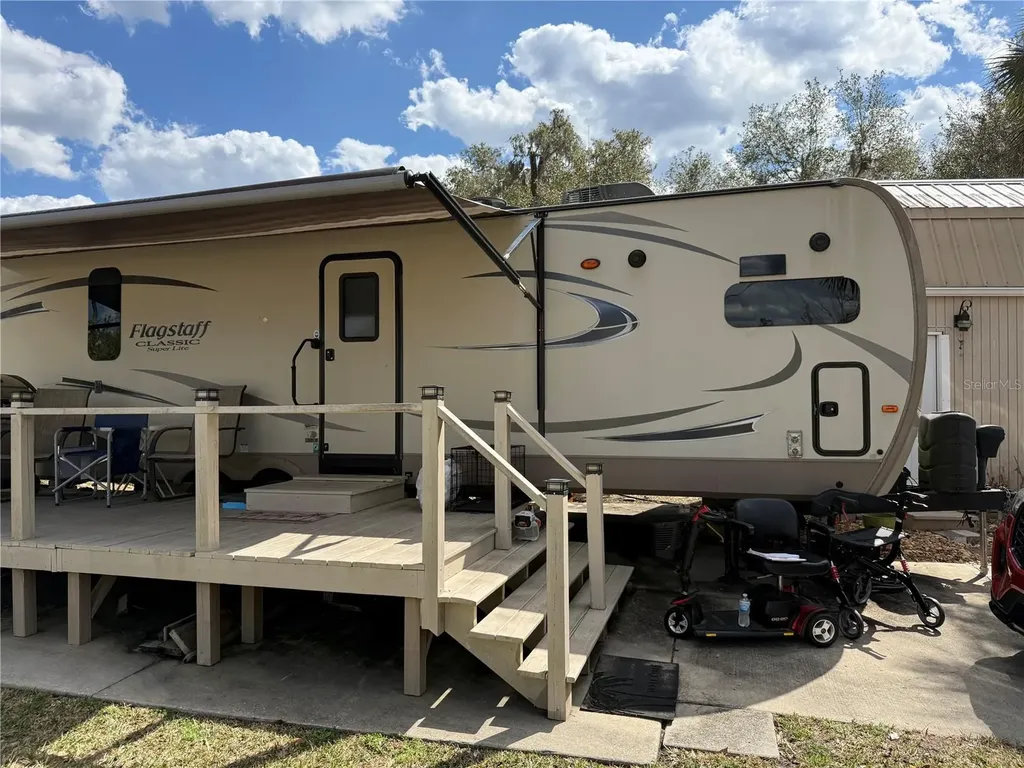 2875 NE 102nd Avenue Road Silver Springs FL 34488