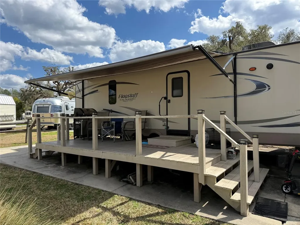 2875 NE 102nd Avenue Road Silver Springs FL 34488