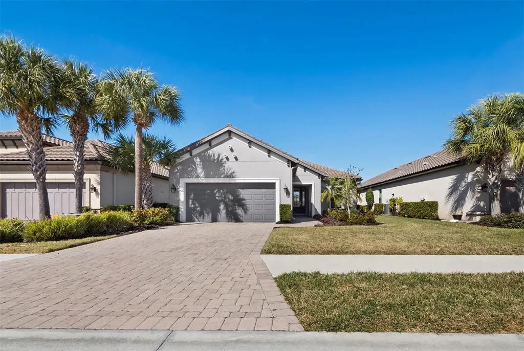 4124 Ilaria Avenue Sarasota FL 34238