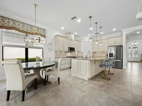 4124 Ilaria Avenue Sarasota FL 34238