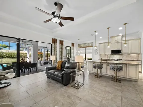 4124 Ilaria Avenue Sarasota FL 34238