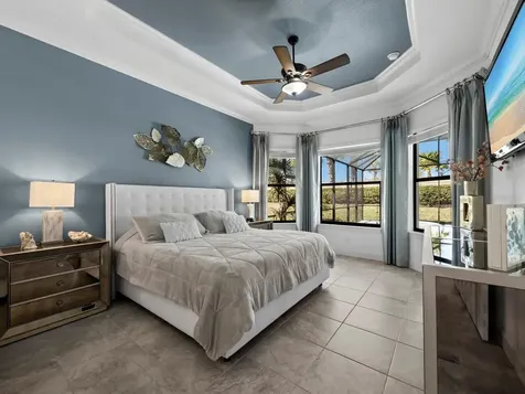 4124 Ilaria Avenue Sarasota FL 34238