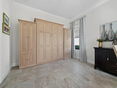4124 Ilaria Avenue Sarasota FL 34238