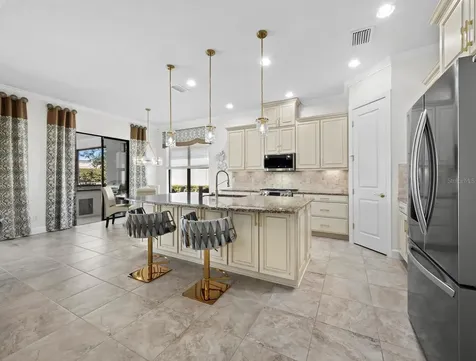 4124 Ilaria Avenue Sarasota FL 34238