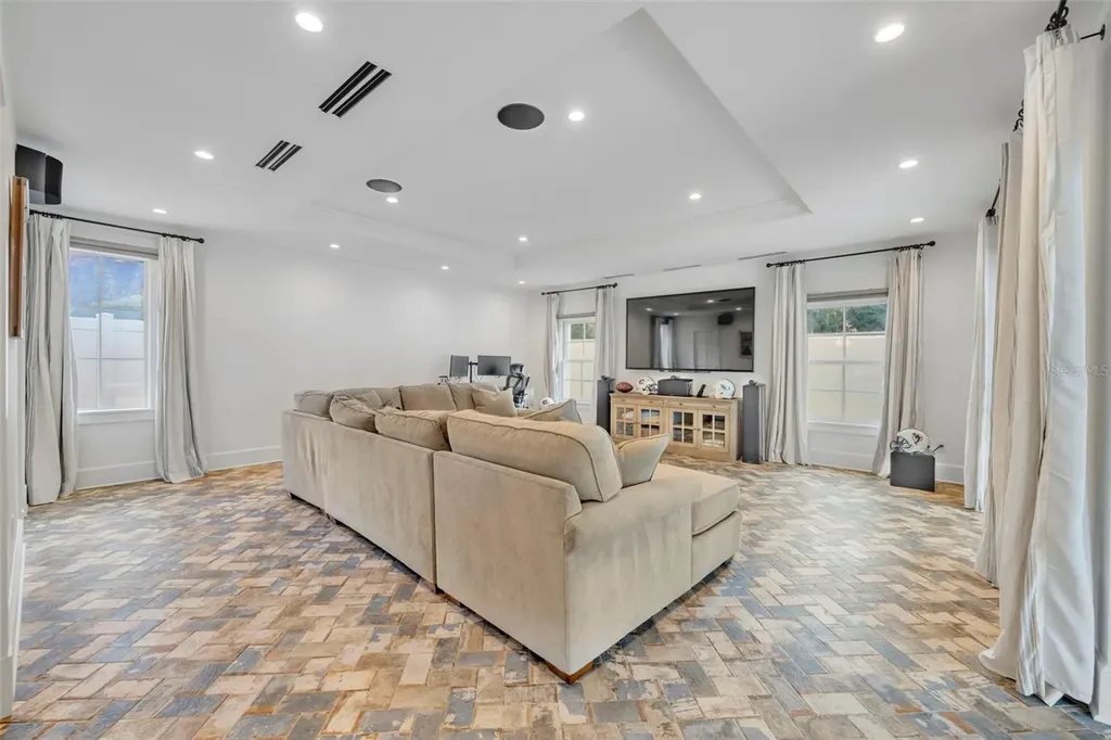 700 Pinetree Road Winter Park FL 32789