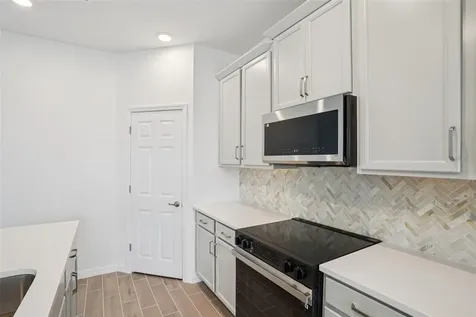 700 Farfields Street Deland FL 32724