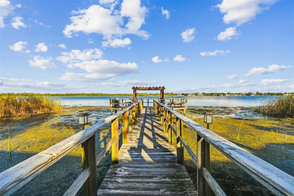 10101 Sailwinds Boulevard S Largo FL 33773