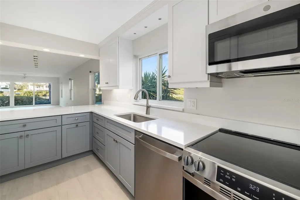 6750 Gulf Of Mexico Drive Longboat Key FL 34228