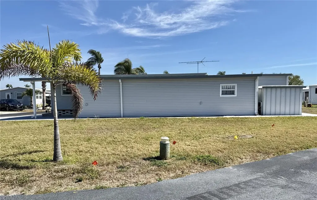 606 Mount Lancaster Avenue NE St Petersburg FL 33702