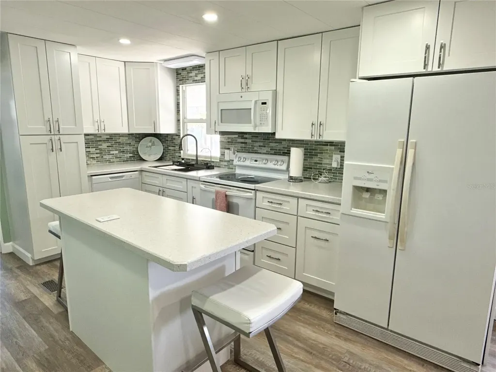 606 Mount Lancaster Avenue NE St Petersburg FL 33702