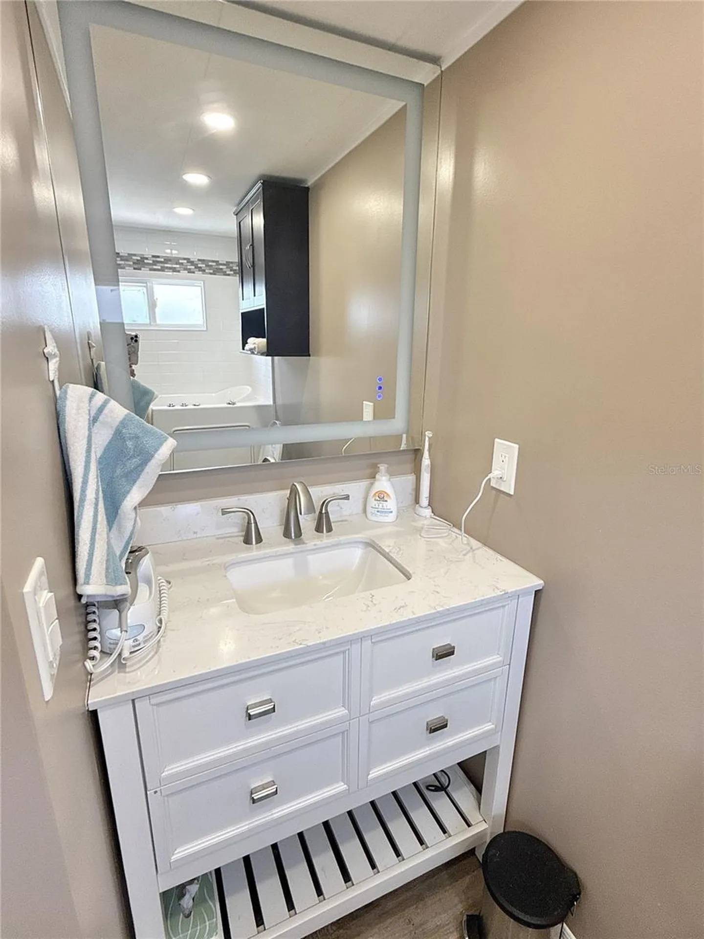 606 Mount Lancaster Avenue NE St Petersburg FL 33702