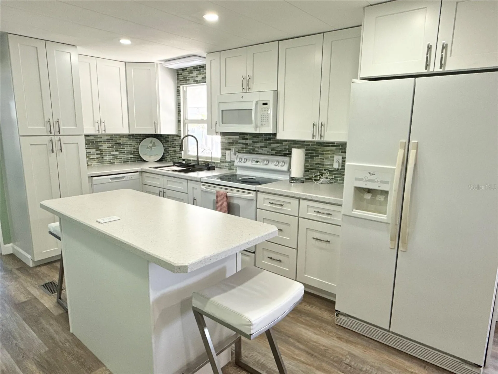 606 Mount Lancaster Avenue NE St Petersburg FL 33702