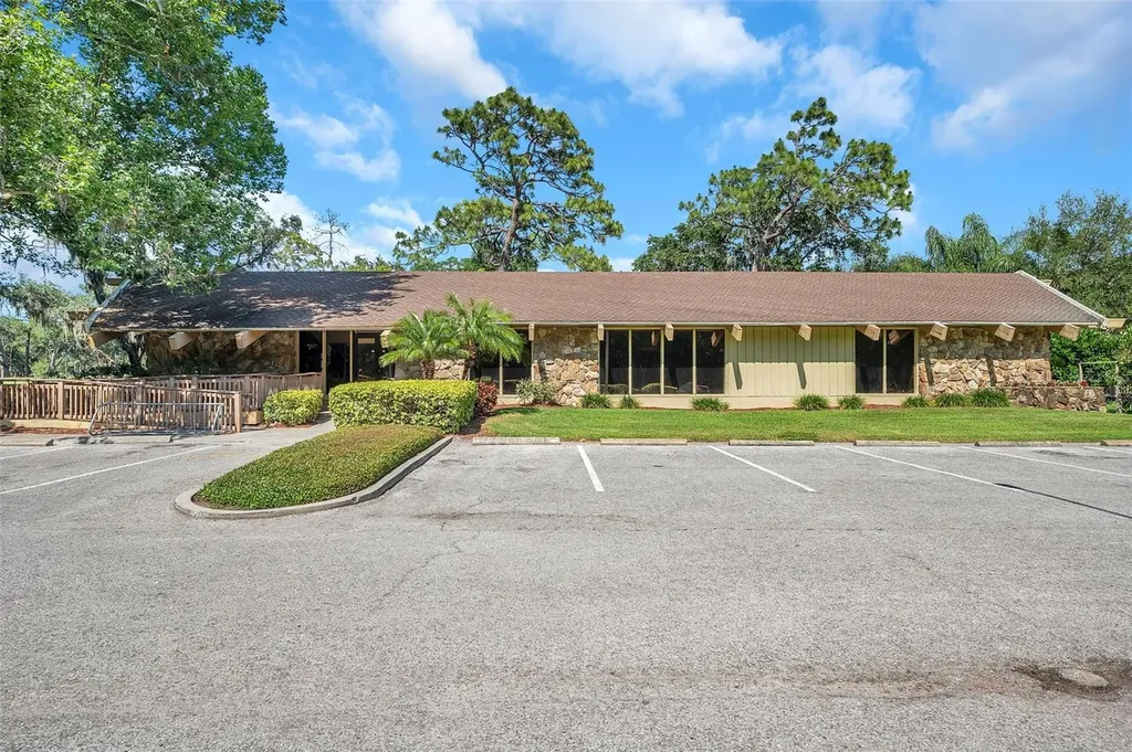 36750 Us Highway 19 N Palm Harbor FL 34684