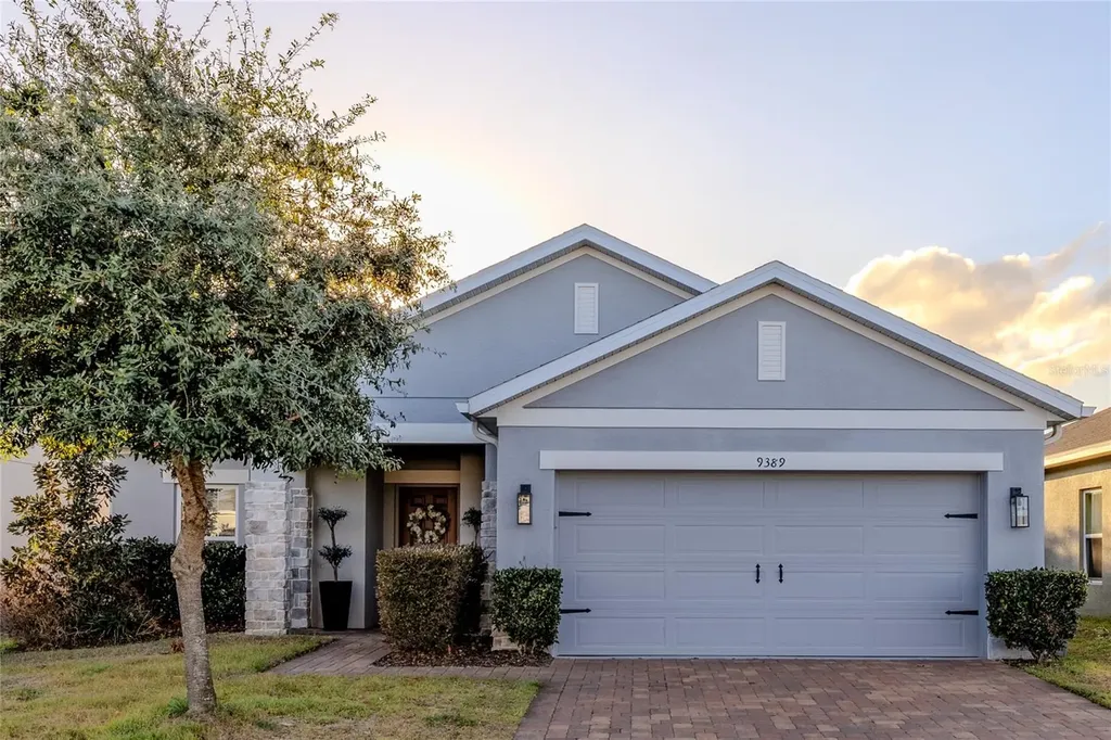 9389 St Therese Street Groveland FL 34736
