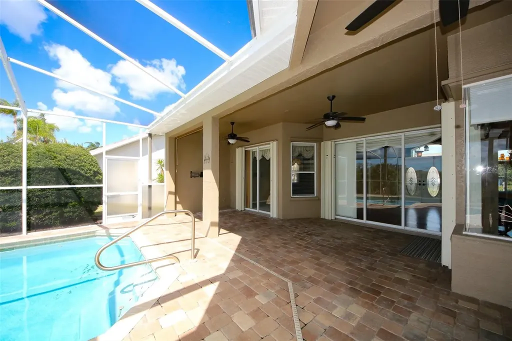 8506 Coral Creek Loop Hudson FL 34667