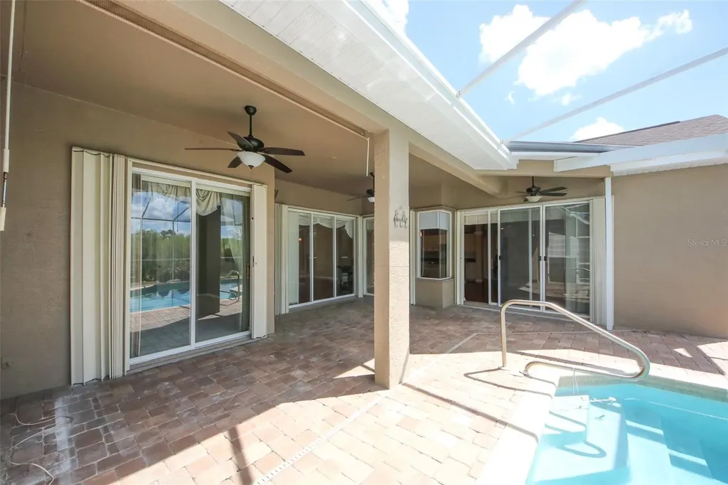 8506 Coral Creek Loop Hudson FL 34667