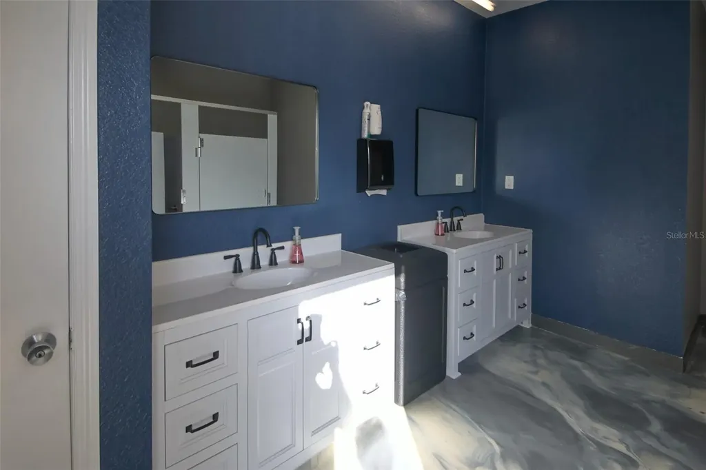 8506 Coral Creek Loop Hudson FL 34667