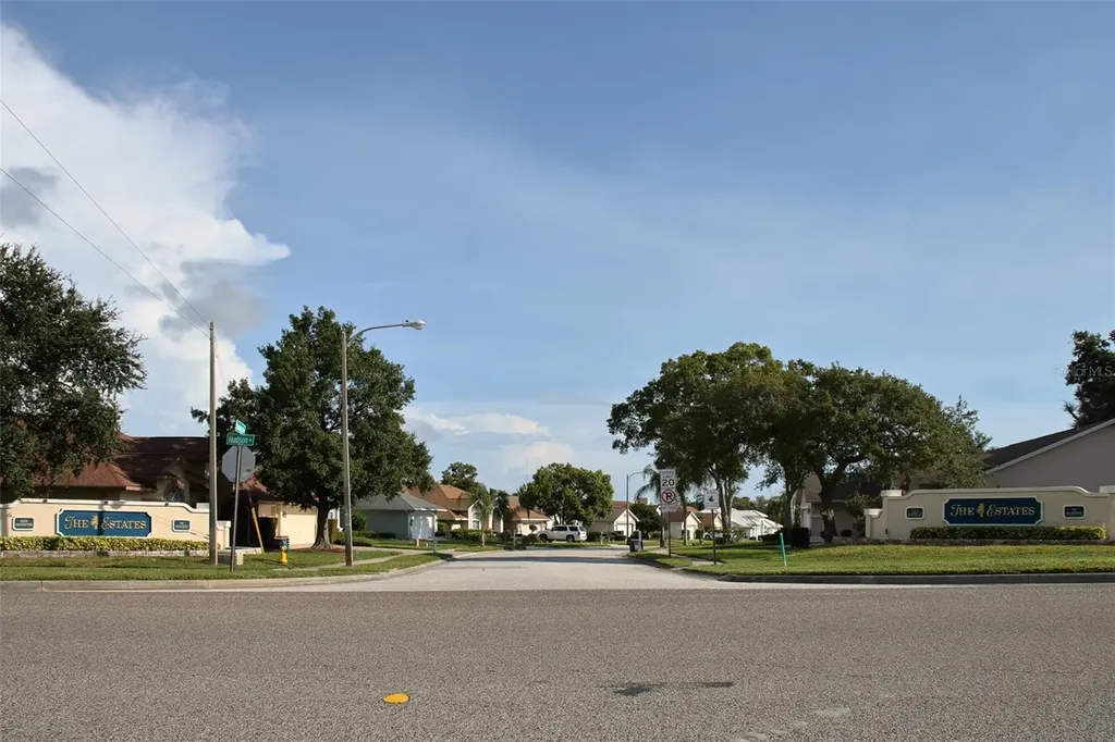8506 Coral Creek Loop Hudson FL 34667