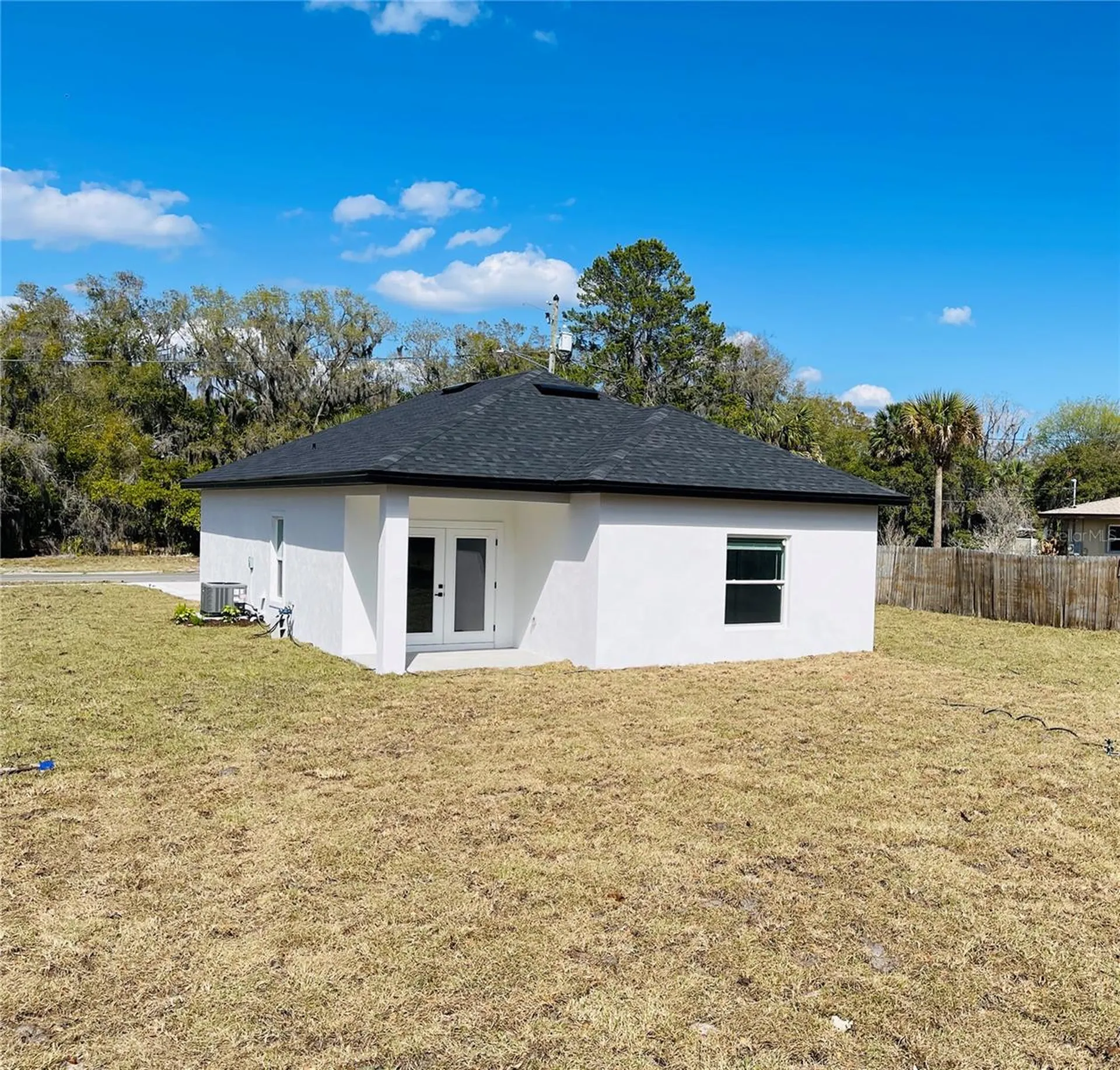 900 E Gottsche Avenue Eustis FL 32726