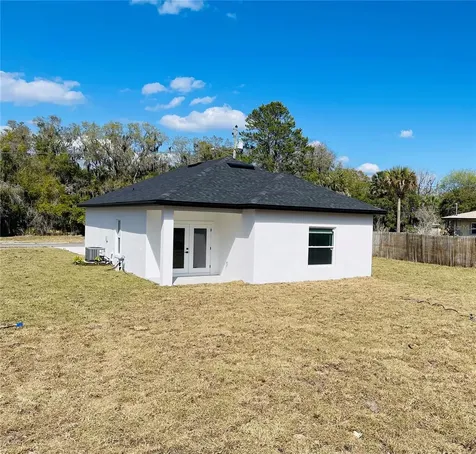 900 E Gottsche Avenue Eustis FL 32726