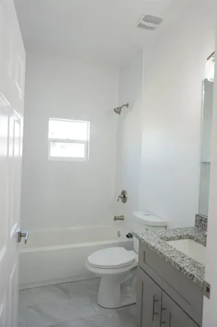900 E Gottsche Avenue Eustis FL 32726