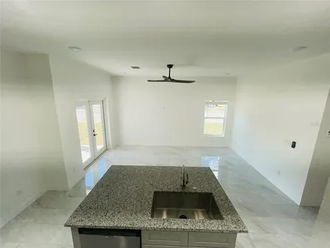 900 E Gottsche Avenue Eustis FL 32726