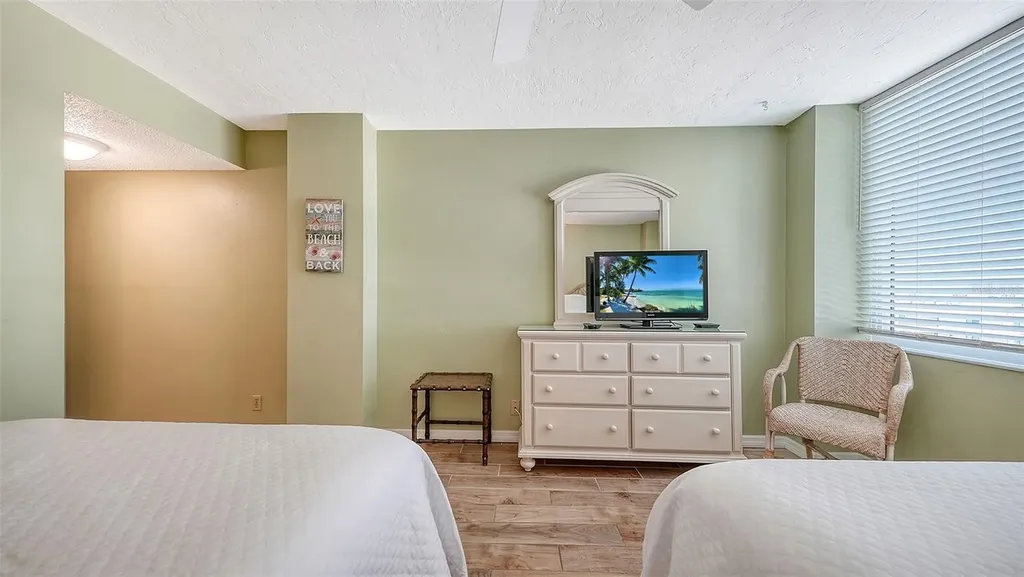 5920 Midnight Pass Road Sarasota FL 34242