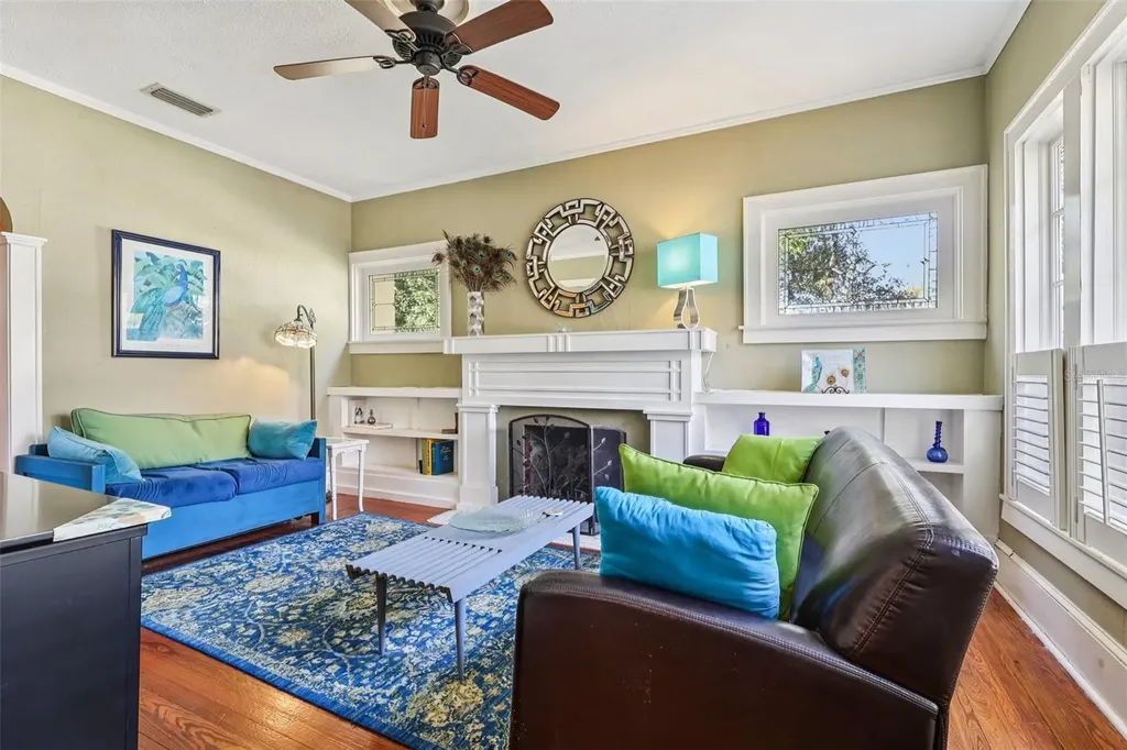 832 E 9th Avenue Mount Dora FL 32757
