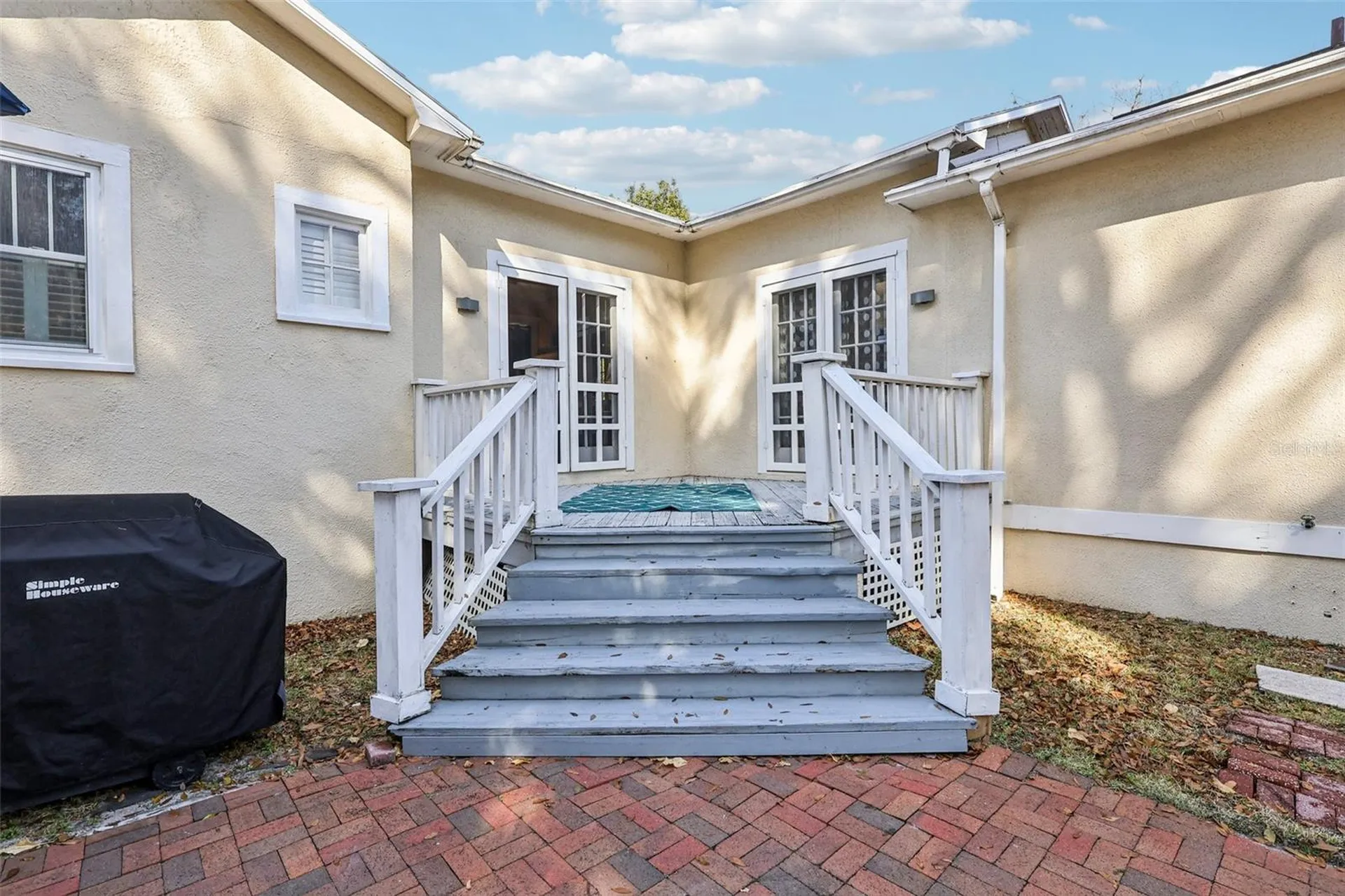 832 E 9th Avenue Mount Dora FL 32757