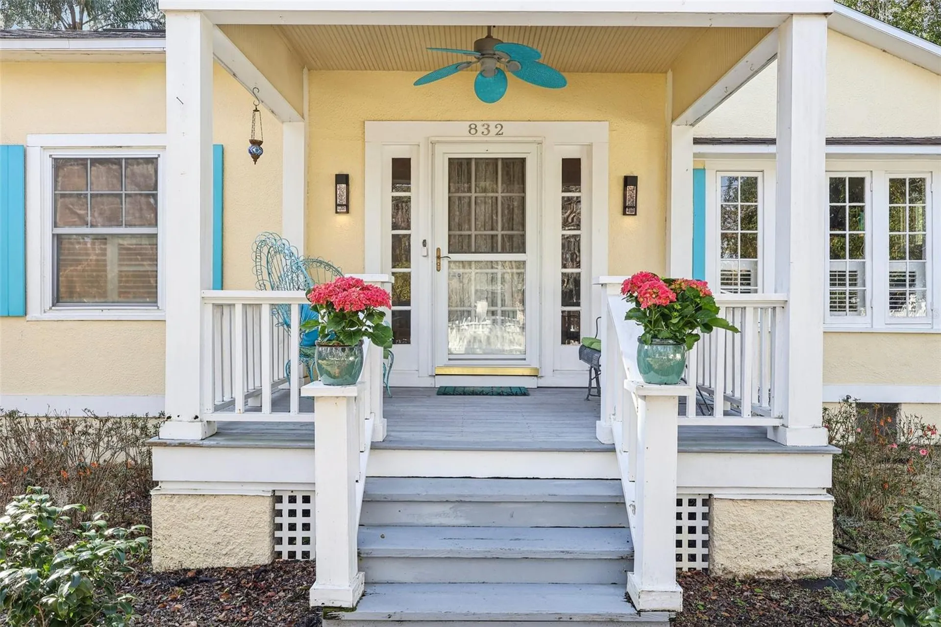 832 E 9th Avenue Mount Dora FL 32757