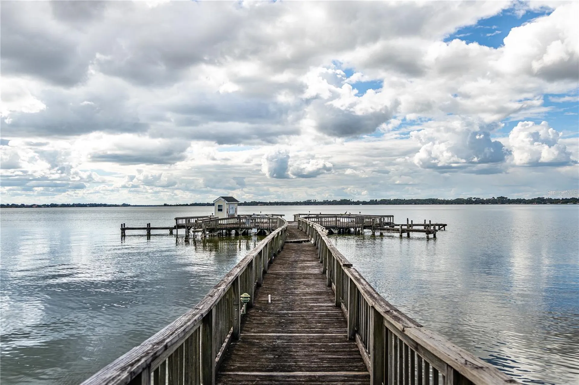 832 E 9th Avenue Mount Dora FL 32757
