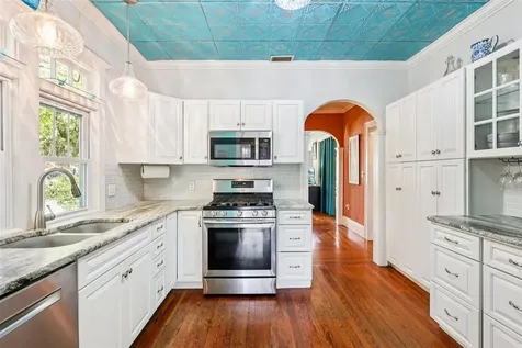 832 E 9th Avenue Mount Dora FL 32757