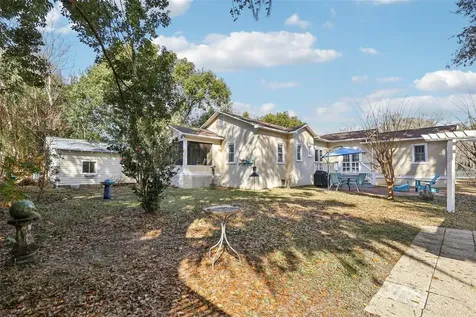 832 E 9th Avenue Mount Dora FL 32757