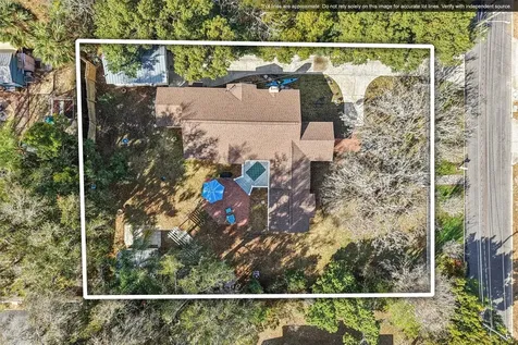 832 E 9th Avenue Mount Dora FL 32757