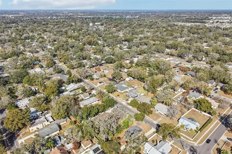 832 E 9th Avenue Mount Dora FL 32757