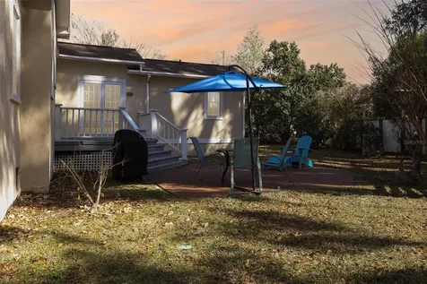 832 E 9th Avenue Mount Dora FL 32757
