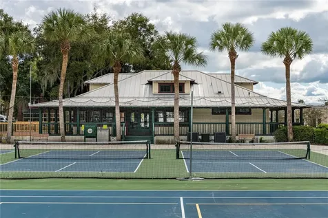 832 E 9th Avenue Mount Dora FL 32757