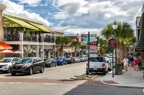 832 E 9th Avenue Mount Dora FL 32757