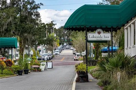 832 E 9th Avenue Mount Dora FL 32757