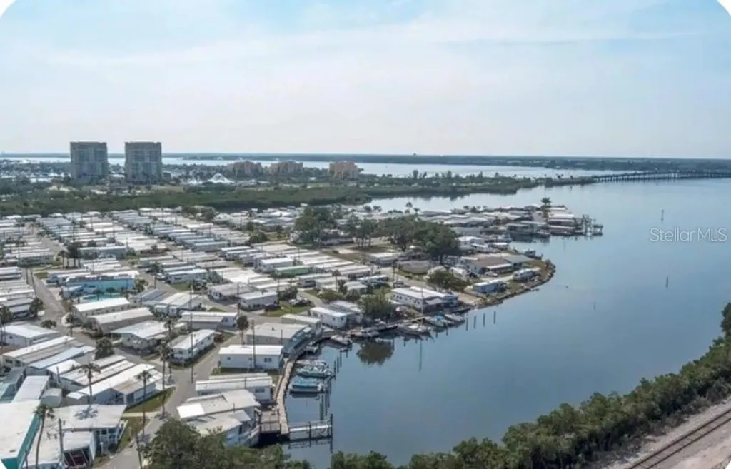 92 Michigan Street Palmetto FL 34221